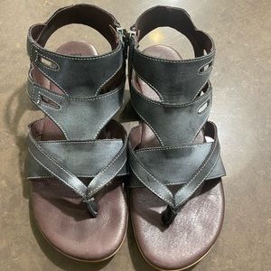 Roan sandals
